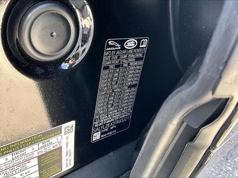 New 2026 Land Rover Range Rover Velar Dynamic SE image 13