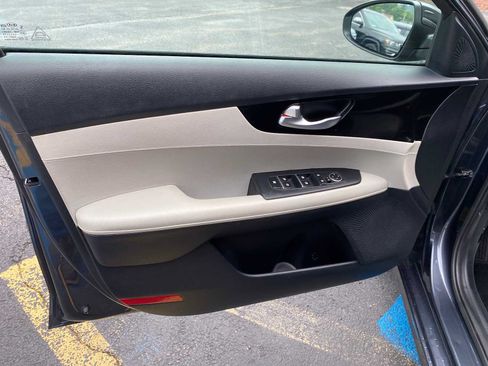 Used 2019 Kia Forte EX FWD image 30