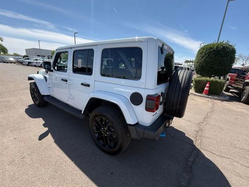 Used 2023 Jeep Wrangler Unlimited Sahara w/ Cold Weather Group image 6