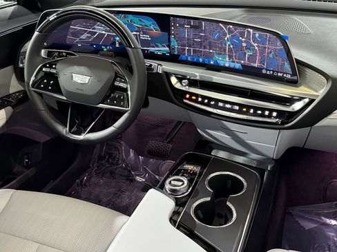 New 2026 Cadillac Lyriq Premium Sport image 4