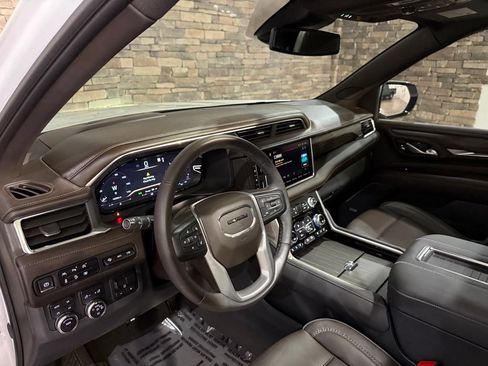 Used 2024 GMC Yukon Denali w/ Max Trailering Package AWD/4WD image 13