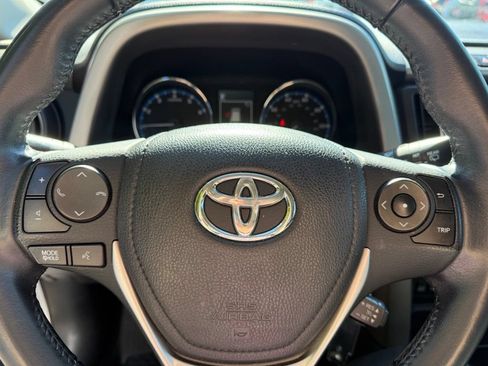 Used 2016 Toyota RAV4 XLE AWD/4WD image 30
