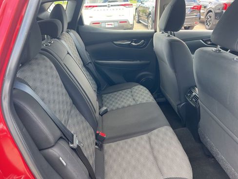 Certified 2021 Nissan Rogue Sport SV image 14