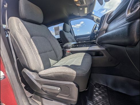 Used 2019 RAM 1500 Big Horn AWD/4WD image 18