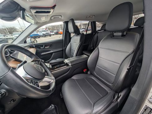 Used 2023 Mercedes-Benz GLC 300 4MATIC image 13