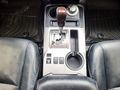 Used 2018 Toyota 4Runner Limited AWD/4WD image 20