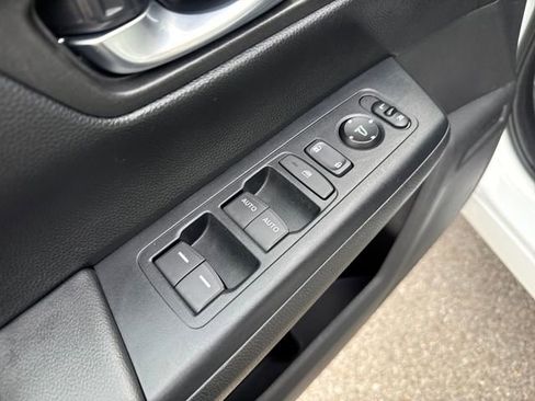 Used 2024 Honda CR-V Sport image 10