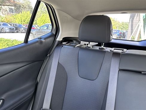 Used 2022 Buick Encore GX Select image 18