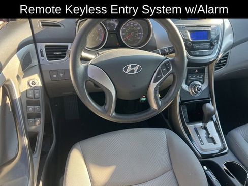 Used 2013 Hyundai Elantra GLS image 14
