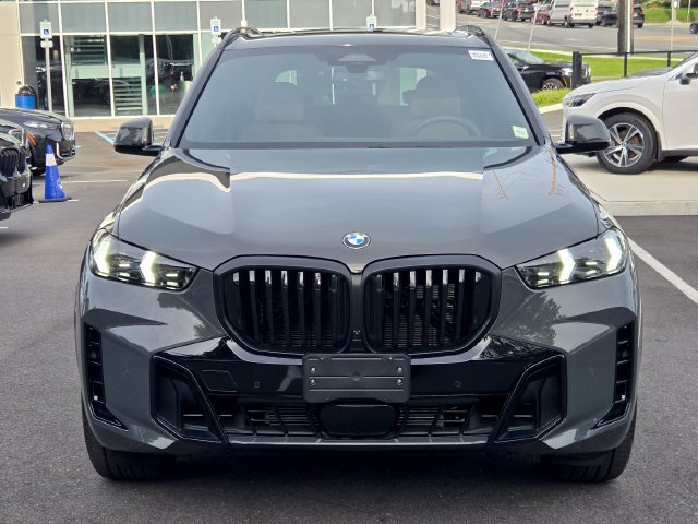 Certified 2026 BMW X5 xDrive40i AWD/4WD image 2