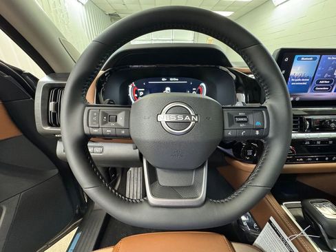 New 2026 Nissan Pathfinder Platinum image 35