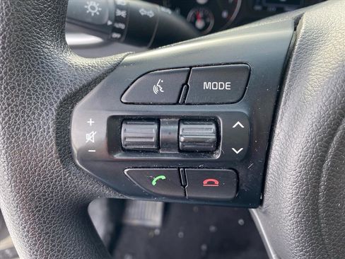 Used 2018 Kia Sorento LX image 13