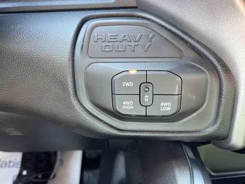 Used 2026 RAM 3500 Big Horn w/ Laramie Trim Package AWD/4WD image 26
