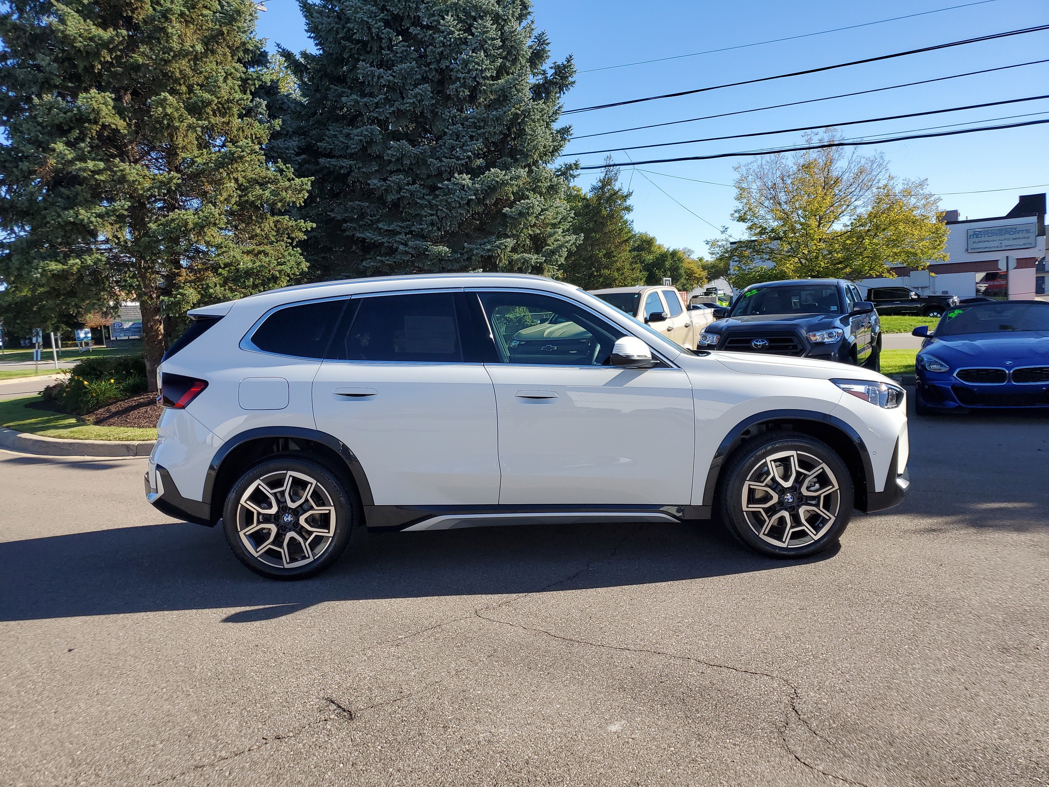 New 2027 BMW X1 xDrive28i AWD/4WD image 6