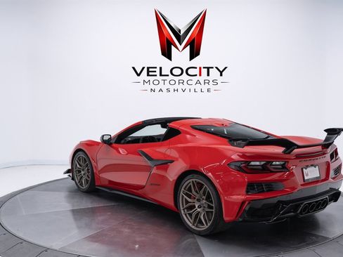 Used 2026 Chevrolet Corvette Z06 w/ Z07 Performance Package RWD image 16
