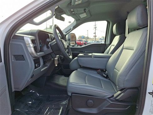 Used 2023 Ford F250 XL w/ Snow Plow Prep Package image 11