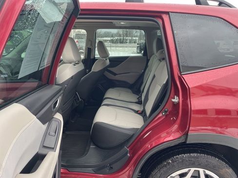 Used 2023 Subaru Forester Premium image 18
