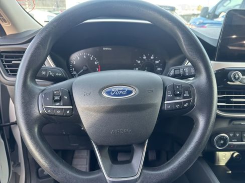 Used 2020 Ford Escape SE image 10