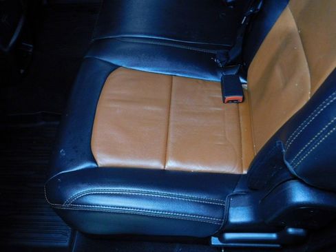 Used 2019 Ford Explorer XLT w/ XLT Desert Copper Package image 75