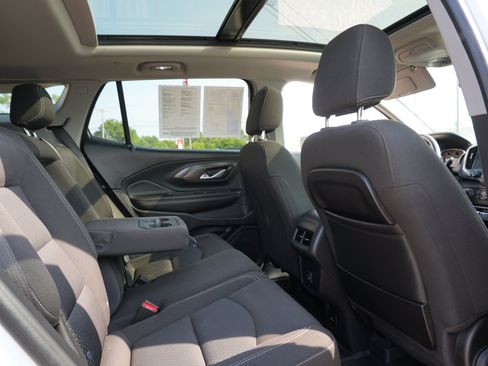 Used 2022 GMC Terrain SLE w/ Driver Convenience Package AWD/4WD image 29