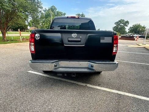Used 2019 Nissan Frontier SV RWD image 5