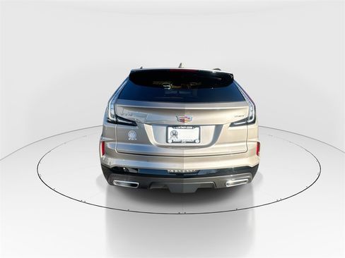 Used 2025 Cadillac XT4 Sport image 7
