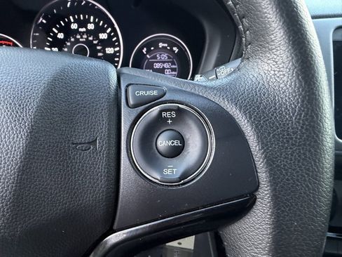 Used 2022 Honda HR-V Sport image 23