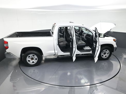 Used 2018 Toyota Tundra SR5 image 14
