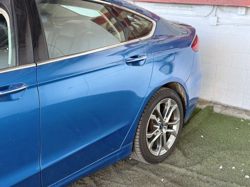 Used 2020 Ford Fusion Titanium image 2