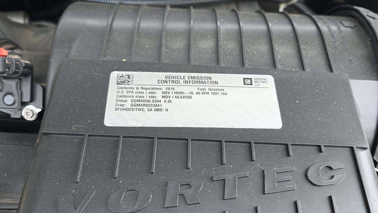 Used 2016 Chevrolet Express 2500 RWD image 15