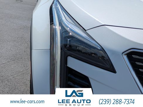 Used 2019 Cadillac XT4 Premium Luxury AWD/4WD image 9