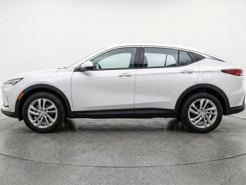 Used 2025 Buick Envista Preferred FWD image 5