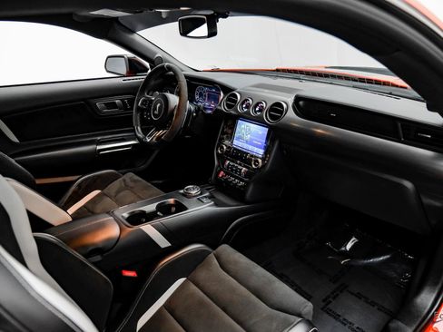 Used 2022 Ford Mustang Shelby GT500 w/ Technology Package image 47