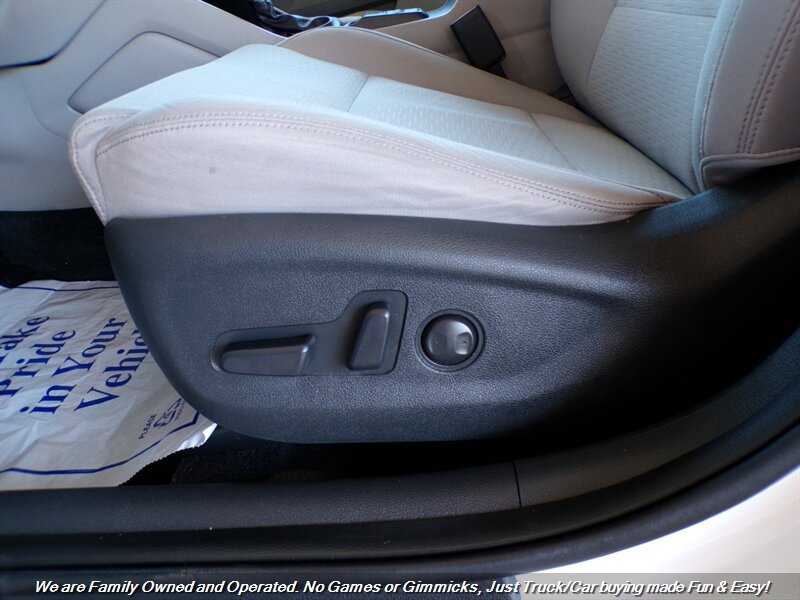 Used 2019 Hyundai Tucson Value w/ Cargo Package AWD/4WD image 18