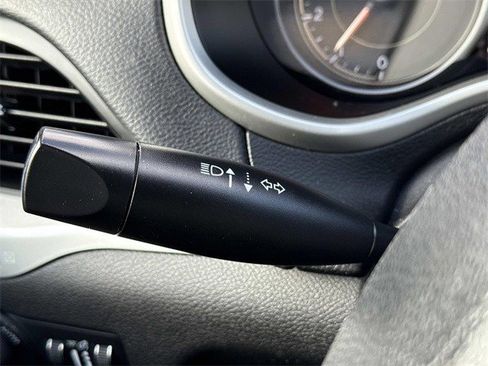 Used 2017 Jeep Cherokee Limited image 26