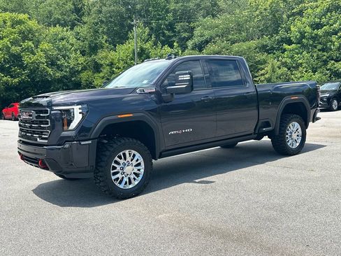 New 2026 GMC Sierra 2500 AT4 w/ AT4 Premium Plus Package AWD/4WD image 2
