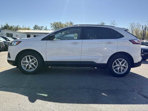 Used 2022 Ford Edge SE image 9
