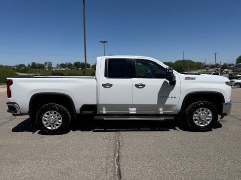 Used 2020 Chevrolet Silverado 2500 LTZ w/ LTZ Convenience Package AWD/4WD image 4
