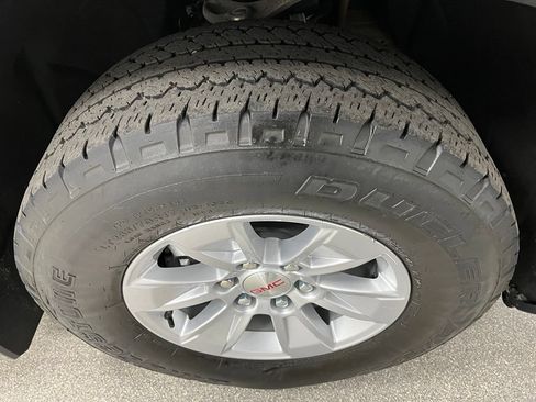 Used 2023 GMC Sierra 1500 Pro w/ Fleet Convenience Package AWD/4WD image 18