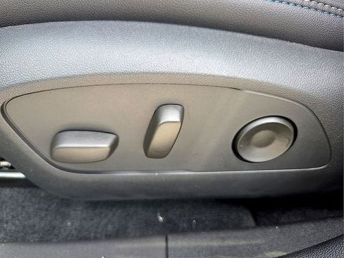 New 2025 Chevrolet Equinox EV LT w/ Active Safety Package 3 FWD image 17