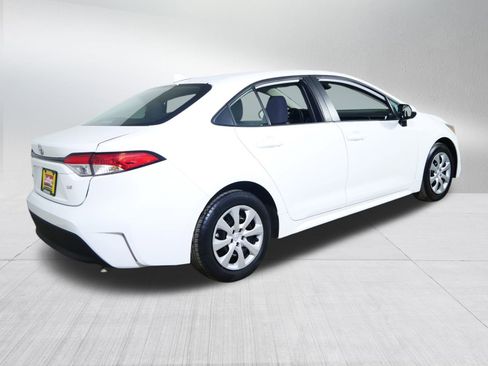 Used 2024 Toyota Corolla LE image 7
