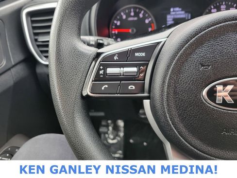 Used 2020 Kia Sportage LX image 30