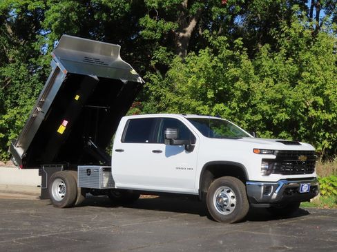 New 2025 Chevrolet Silverado 3500 W/T w/ WT Convenience Package image 2