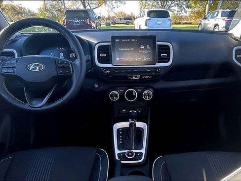 New 2026 Hyundai Venue SEL image 5
