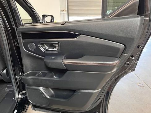 Used 2023 Honda Pilot TrailSport image 15
