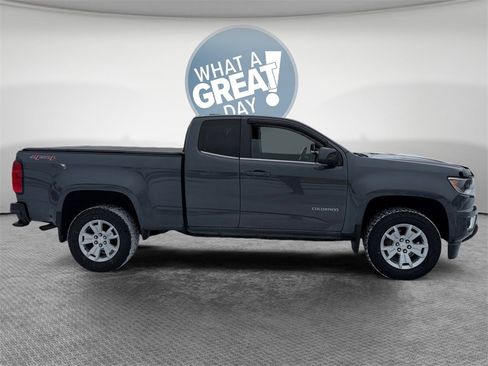 Used 2016 Chevrolet Colorado LT w/ LT Convenience Package image 2