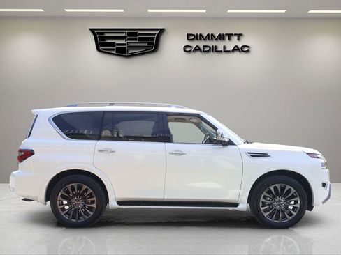 Used 2024 Nissan Armada Platinum w/ Captain's Chairs Package RWD image 6