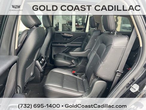 Used 2023 Lincoln Aviator AWD w/ Premium Package image 15