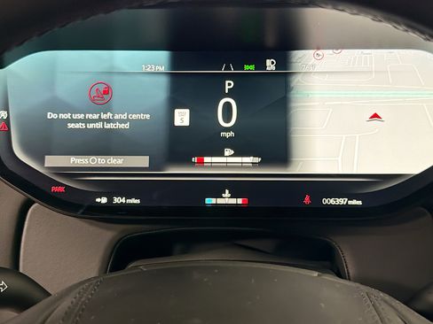 Used 2025 Land Rover Range Rover Long Wheelbase SE image 39