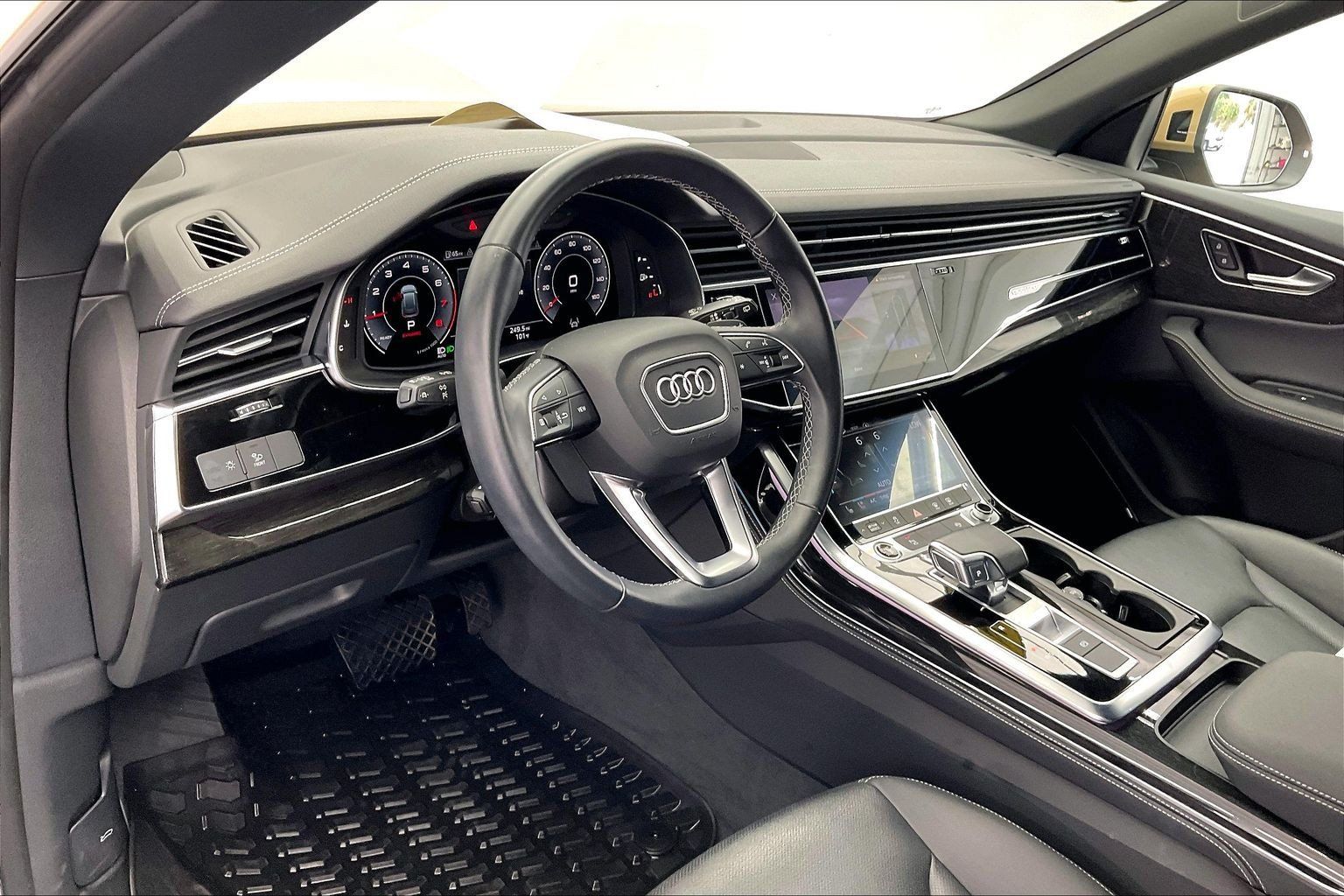 Used 2024 Audi Q8 Premium Plus AWD/4WD image 13